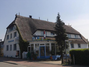 Landhotel Ostseetraum & Fewo, Warnemünde